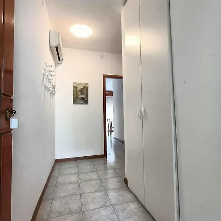 Near In 55105